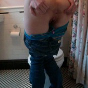 farting on the toilet