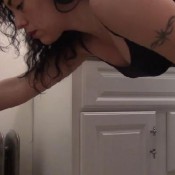 smelling my dirty asshole right after using the toilet and cumming natalie wonder