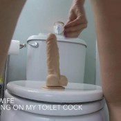 ssh hotscatwife dirty riding on my toilet cock