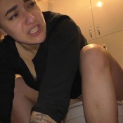 shit in her toilet hd hotdirtyivone