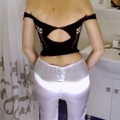 poop in white leggings hd skitnik