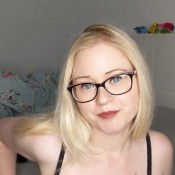 flooding my pullups i`m like a tap hd poogirlsofia diapergirlsofia