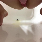 xoarielxo - 9 videos pee compilation