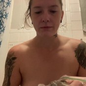 Missellie8 - Sucking On A Turd EllieShae