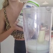 Anitaishere Preparing My Whey Protein With Milk Makes Me So Gassy And The Result Being Gassy Like Crazy With A Lot Of Pain