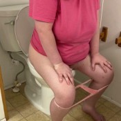 Goddessleanne69 Testing Out The Microphone Peeing Farting And Brushing My Hair Hope You Can Hear The Difference
