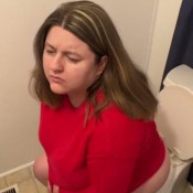 Goddessleanne69 Plopping Away Sexy Side View Trying To Get It In A Good Place