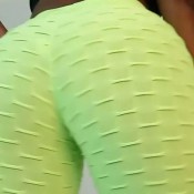 Ebonybrazilian Cagando Na Legging