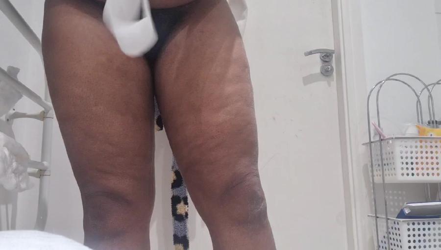 wearing nappy for the first time dirtyebonybbw