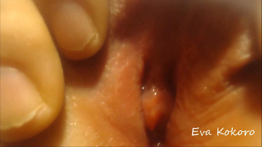 extreme closeup of urethra while peeing hd evakokoro eva kokoro