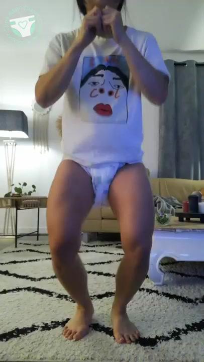 Asiandiapercutie Its Important For Baby To Stay Healthy So I Had An Intense Workout In My Full Diapee