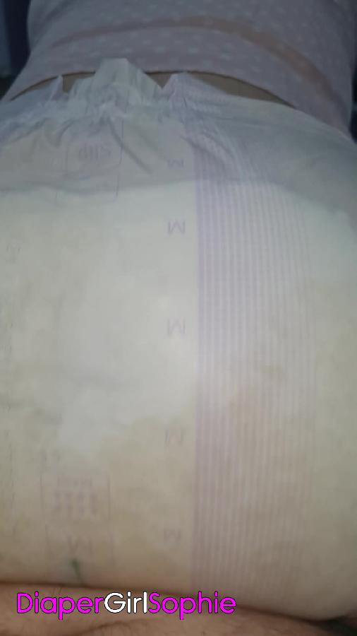 Diapergirlsophie Wet Diaper Grinding