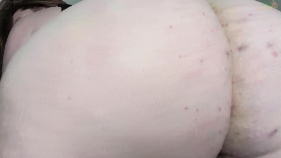 Kelly Shamrock Step-mom Saved Farts Just For You