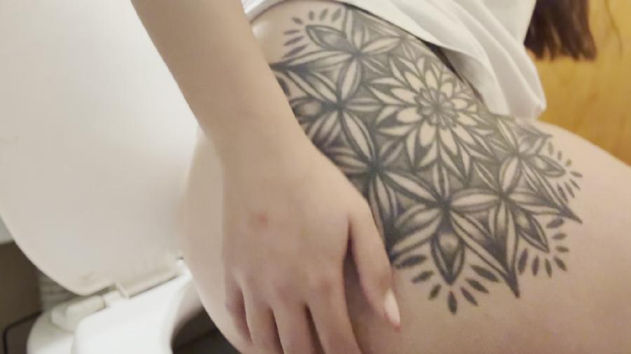 Nyxaria1 Making You Smell My Farts And Be My Toilet Slave Nyxaria_